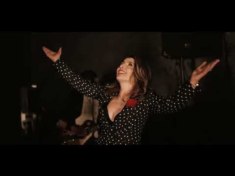 Brat i sestra, Biljana i Tedi Zeroski, predstavljaju novu pjesmu „Sreća je“, nastalu u jedinstvenoj saradnji između B...